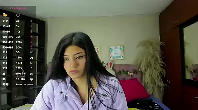 Lia Keen online show from 01.21.25