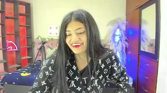 Lia Keen online show from 02.21.25