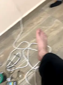 Snapshot of keynokall chatting on 11.14.25 keynokall online show from 11.14.25