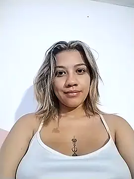 Snapshot of nina_carther chatting on 02.17.25 nina carther online show from 02.17.25