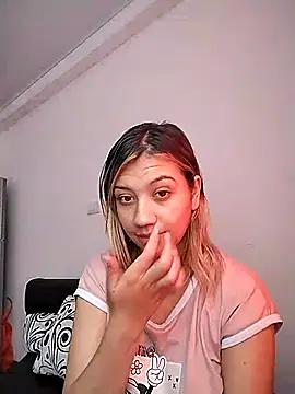 Snapshot of nina_carther chatting on 03.19.25 nina carther online show from 03.19.25