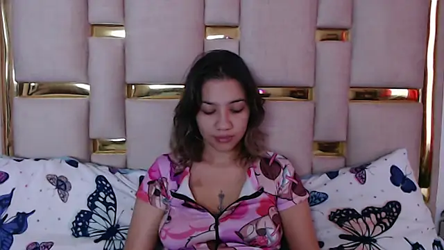 Snapshot of nina_carther chatting on 11.12.25 nina carther online show from 11.12.25