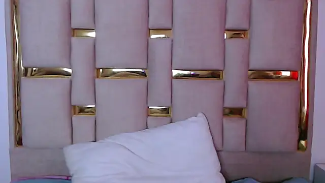 Snapshot of nina_carther chatting on 11.13.25 nina carther online show from 11.13.25