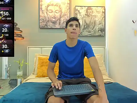 Snapshot of kieran_derek chatting on 11.02.25 kieran derek online show from 11.02.25