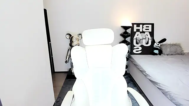 Snapshot of bdbdzs chatting on 02.16.25 bdbdzs online show from 02.16.25