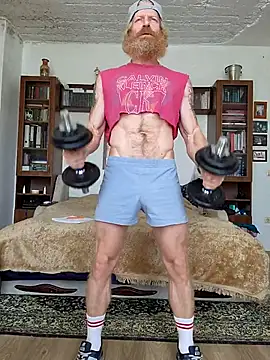 Snapshot of Gingerbeard40 chatting on 11.24.25 Gingerbeard40 online show from 11.24.25