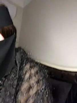 -Arab milf- online show from 12.26.24