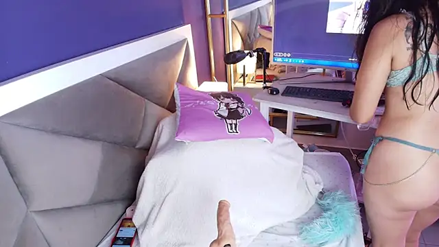 Snapshot of brigiitte_rohan chatting on 10.14.25 brigiitte rohan online show from 10.14.25