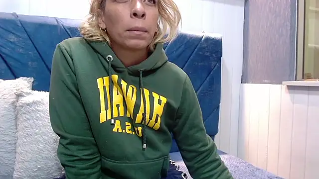 NathaliaSmith3x online show from 10.13.25