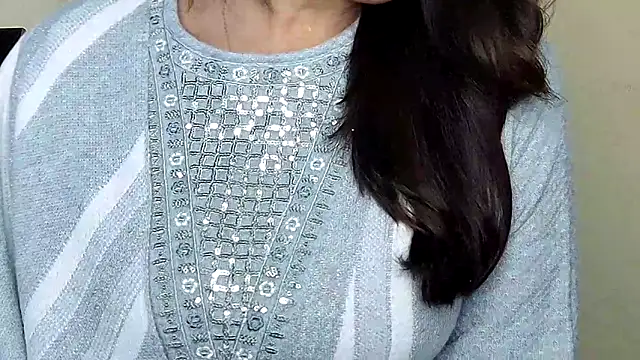 MIss-Naina online show from 12.22.25