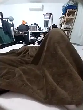 Snapshot of luluankle chatting on 09.25.25 luluankle online show from 09.25.25