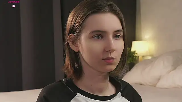 MeghanElson online show from 04.15.26