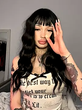 madelinexx online show from 12.15.25