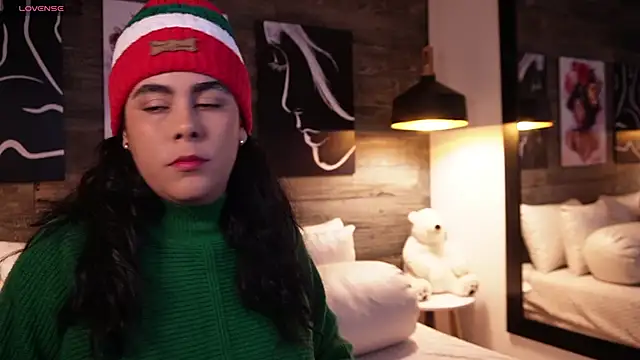 Snapshot of DanyAndAlexa chatting on 12.24.24 DanyAndAlexa online show from 12.24.24