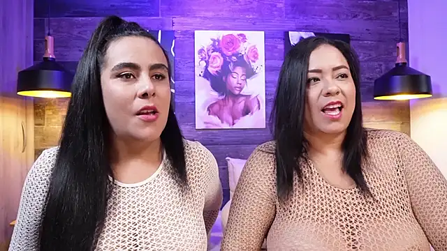 Snapshot of DanyAndAlexa chatting on 11.29.25 DanyAndAlexa online show from 11.29.25