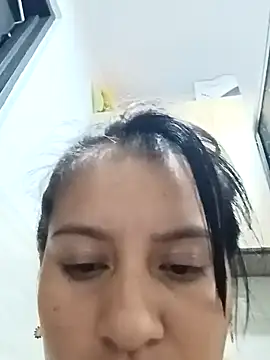  LATINA  online show from 01.18.25