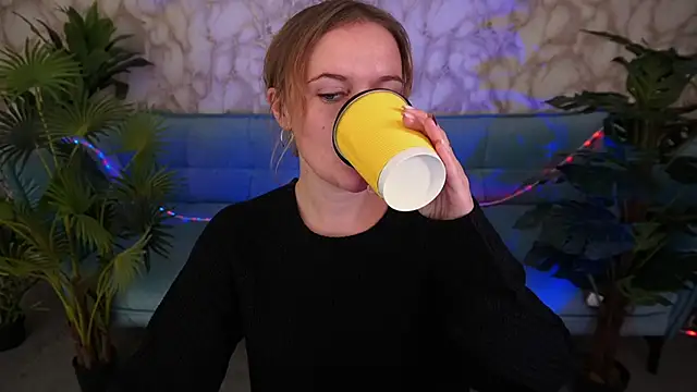 MaribelRiverr  online show from 10.11.25