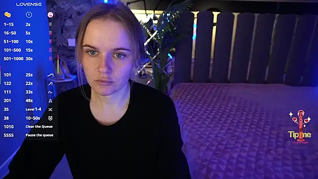 MaribelRiverr  online show from 11.14.25