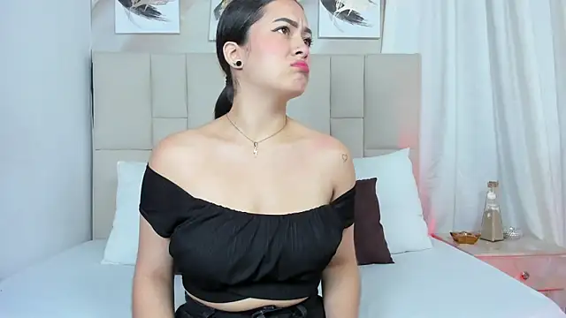 Jaslyn  Smith online show from 03.14.25