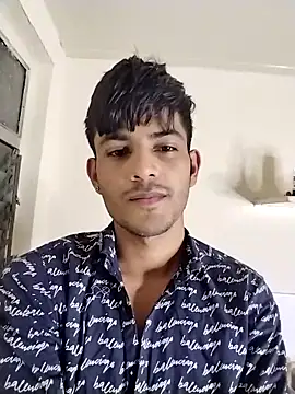 Snapshot of kingkartik7 chatting on 02.13.25 kingkartik7 online show from 02.13.25