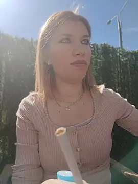 EvaRush online show from 04.06.26