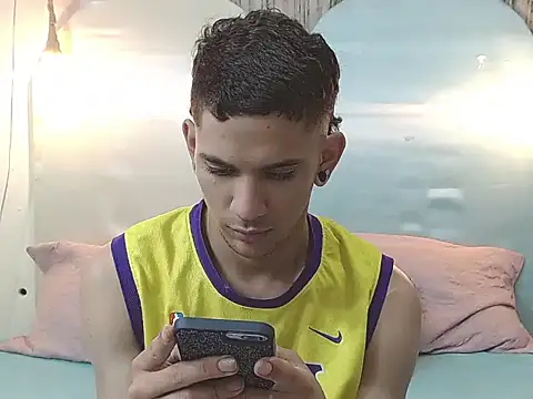 tylor boy online show from 12.05.25