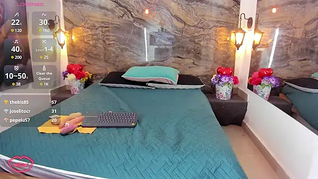 Analiasmith89 online show from 02.27.25