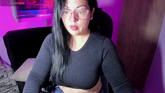 Snapshot of jessicarabbit_1 chatting on 05.30.26 jessicarabbit 1 online show from 05.30.26
