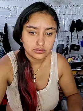 Snapshot of sariitha_sw chatting on 06.16.26 sariitha sw online show from 06.16.26