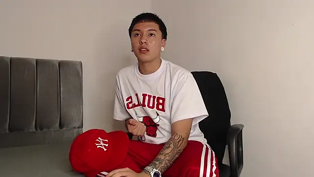 alex-lover online show from 02.15.25