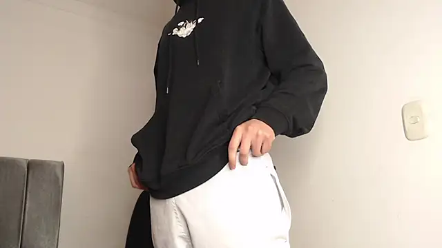 alex-lover online show from 02.18.25