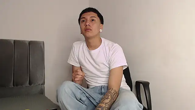 alex-lover online show from 09.16.25