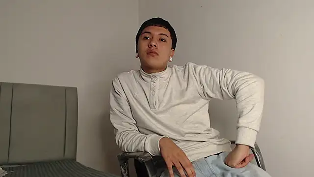 alex-lover online show from 04.07.26