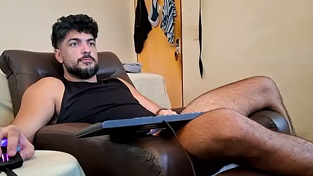 Snapshot of LUH133 chatting on 01.16.26 LUH133 online show from 01.16.26