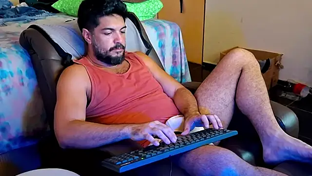 Snapshot of LUH133 chatting on 02.09.26 LUH133 online show from 02.09.26