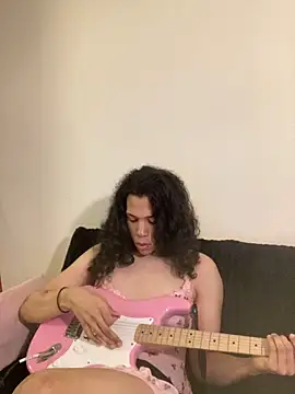 Snapshot of PeacockGoddess chatting on 10.12.25 PeacockGoddess online show from 10.12.25