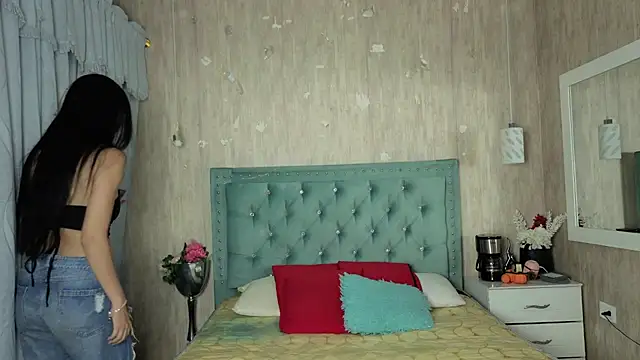 Snapshot of Marcelaa_fox chatting on 06.18.26 Marcelaa fox online show from 06.18.26