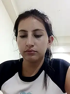 Snapshot of Salomecam30 chatting on 12.17.24 Salomecam30 online show from 12.17.24