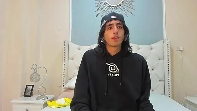 Matthew Dixonn online show from 12.08.24