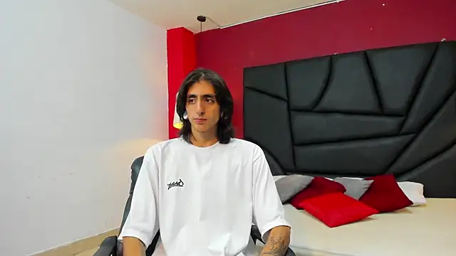 Matthew Dixonn online show from 12.12.24