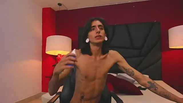 Matthew Dixonn online show from 12.12.24