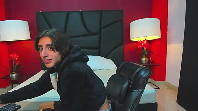 Matthew Dixonn online show from 01.05.25