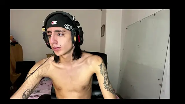 Matthew Dixonn online show from 02.05.25