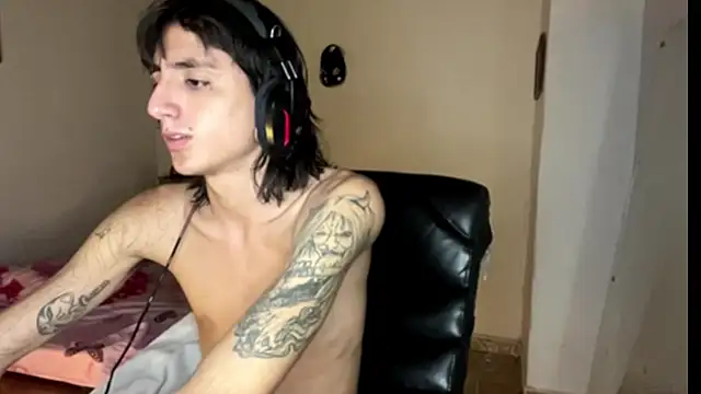 Matthew Dixonn online show from 02.06.25