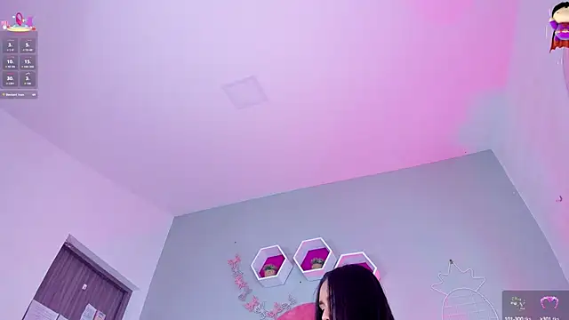 Snapshot of StefanyWilliams_ chatting on 02.08.25 StefanyWilliams online show from 02.08.25