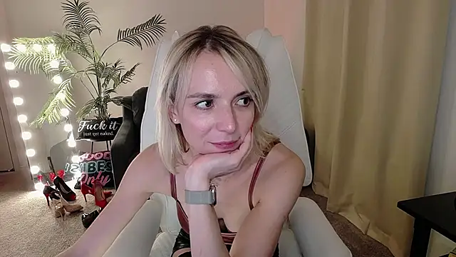 YourMarthaMayer online show from 02.14.25