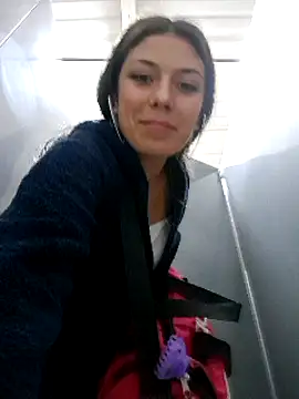 Snapshot of Sweel_Leyva18 chatting on 12.31.24 Sweel Leyva18 online show from 12.31.24