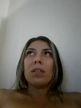 Snapshot of Sweel_Leyva18 chatting on 01.23.25 Sweel Leyva18 online show from 01.23.25