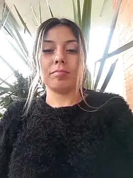 Snapshot of Sweel_Leyva18 chatting on 03.06.25 Sweel Leyva18 online show from 03.06.25