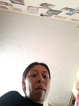 Snapshot of Sweel_Leyva18 chatting on 11.06.25 Sweel Leyva18 online show from 11.06.25